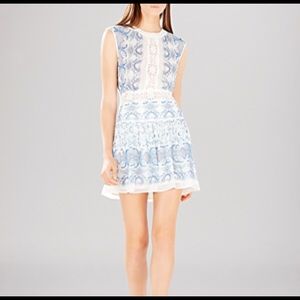 NWT BCBG Aymeline Dress in blues Size 10